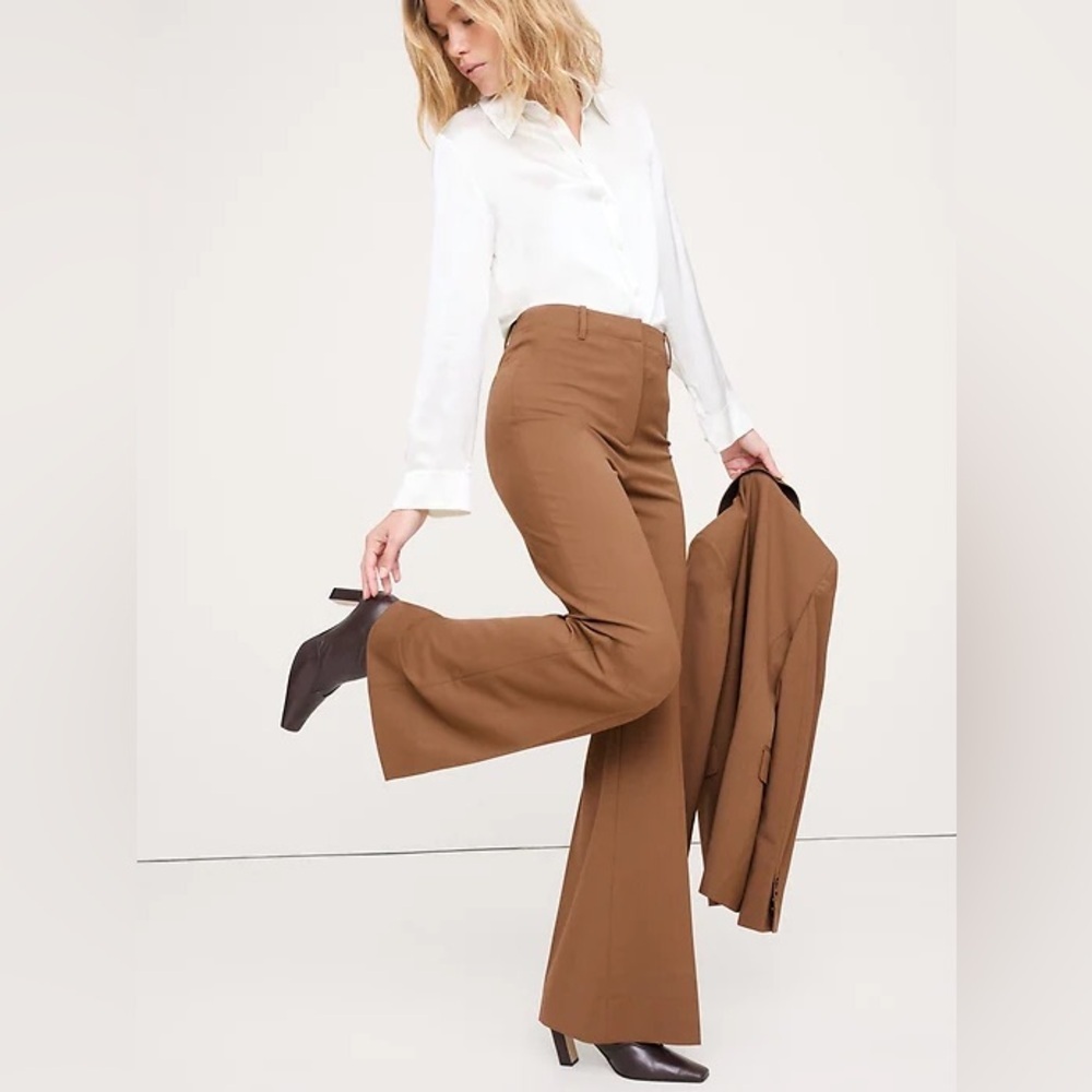 NEW Banana Republic Saddle Brown High-Rise Flare Italian Wool Pant 6 PETITE 🪿2️⃣ - Picture 3 of 5